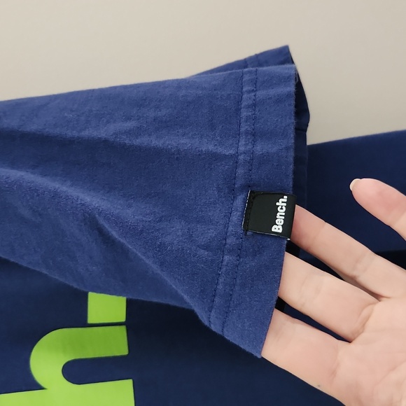 Bench XL Tshirt - Picture 3 of 7